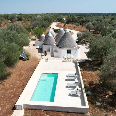 Trullo Terra Di Alix * Остуни